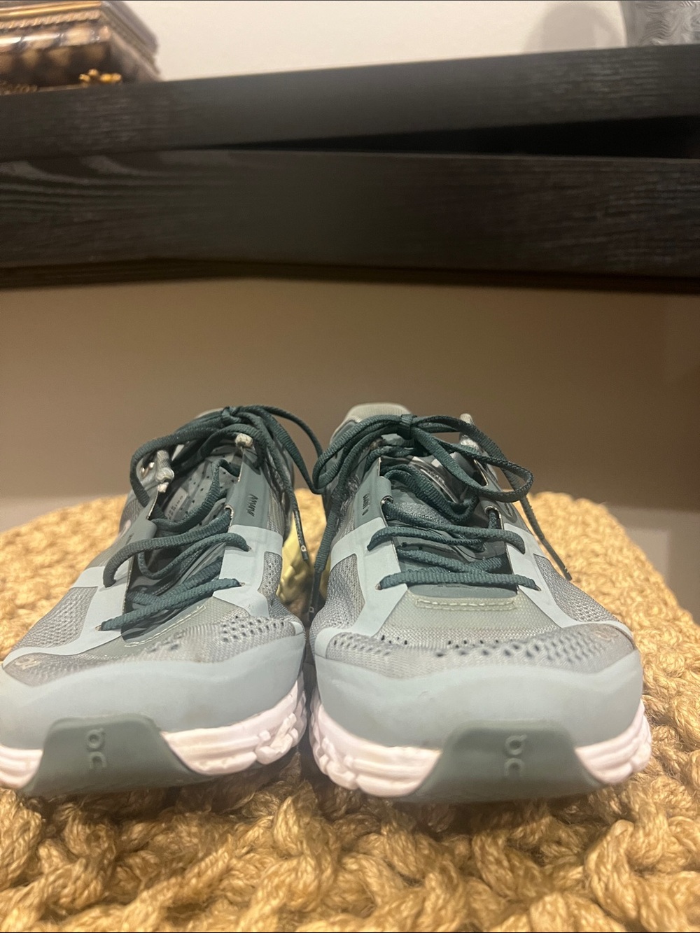 Women's On Cloud Flow 2,0 Green Lace-Up Athletic Running Shoes.  Size 7.5
